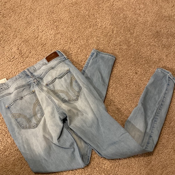 High rise, light wash, skinny jeans - Picture 2 of 2